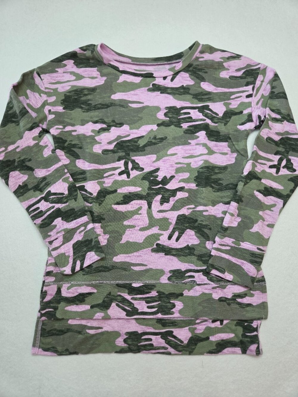 Justice Girls Size 8 Pink Green Camo Long Sleeve Sweatshirt High Low Hem